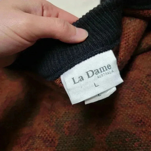 La Dame Australia Multi-Color Knit Cardigan Sweater sz L Wool Blend Dark Floral - Picture 3 of 7